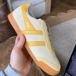 Gola Men's Yellow and Cream Sneakers
